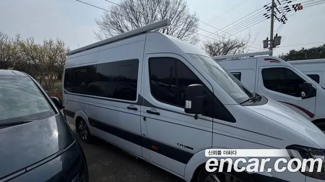 HYUNDAI SOLATI 2020