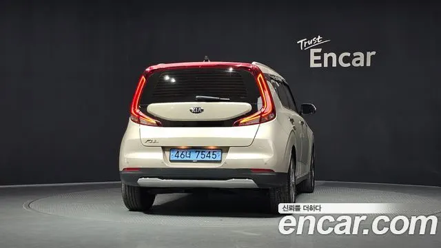 KIA SOUL BOOSTER 2019 — 83 107 км, светло-золотистый, Корея — под ключ — фото 4