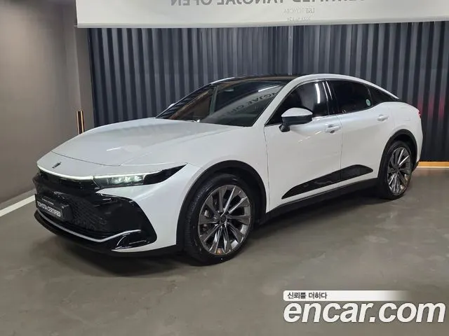 TOYOTA CROWN CROSSOVER 2023
