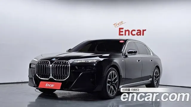 BMW 7 SERIES G70 2025