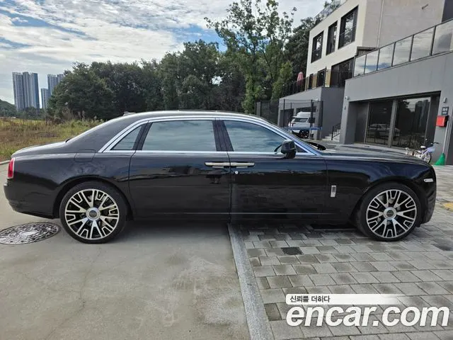 ROLLS-ROYCE GHOST 2016 — 57 700 км, Корея — под ключ — фото 1