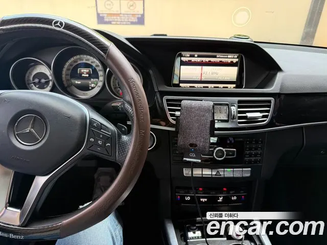 MERCEDES-BENZ E-CLASS W212 2015 — 80 500 км, серебристый, Корея — под ключ — фото 6