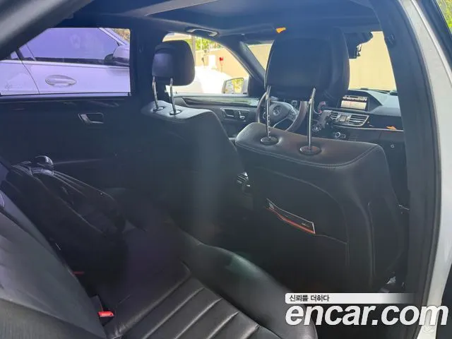 MERCEDES-BENZ E-CLASS W212 2015 — 80 500 км, серебристый, Корея — под ключ — фото 9