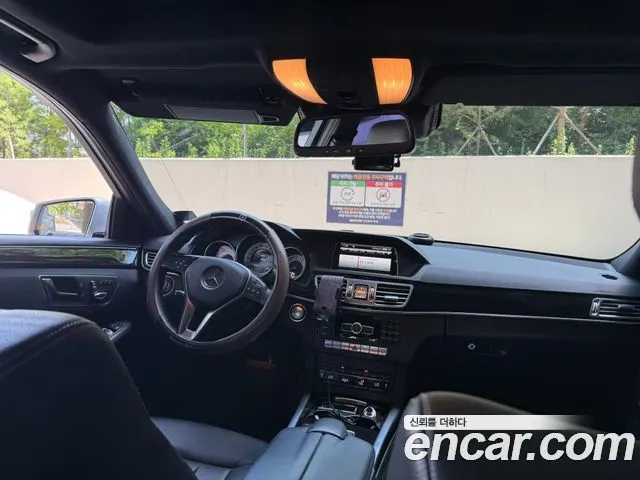 MERCEDES-BENZ E-CLASS W212 2015 — 80 500 км, серебристый, Корея — под ключ — фото 10