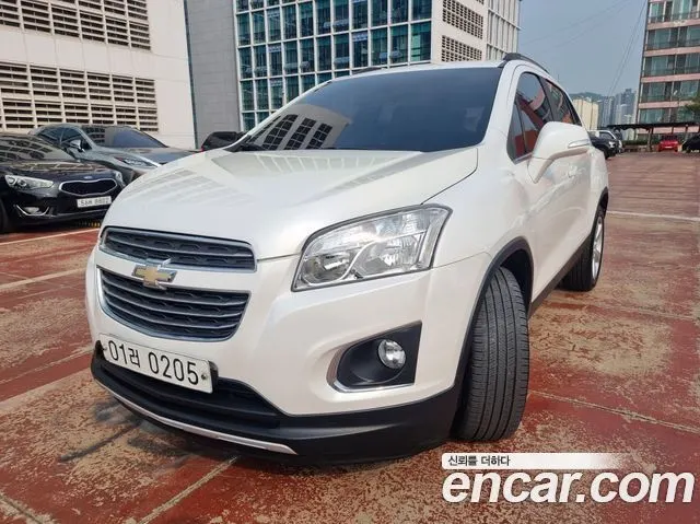 CHEVROLET TRAX 2016 — 62 997 км, белый, Корея — под ключ — фото 12