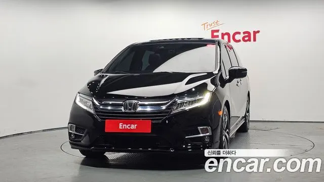 HONDA ODYSSEY 2018 — 114 218 км, чёрный, Корея — под ключ — фото 3