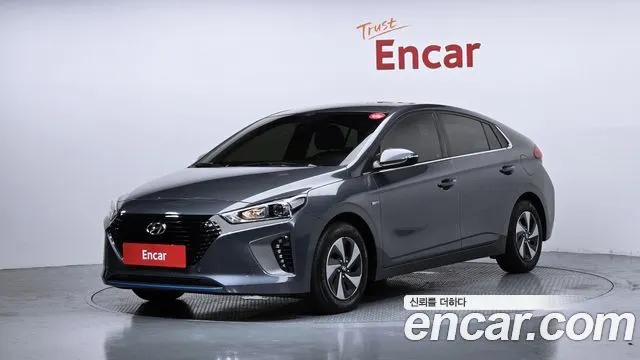 HYUNDAI IONIQ HYBRID 2019 — 130 126 км, серый, Корея — под ключ — фото 1