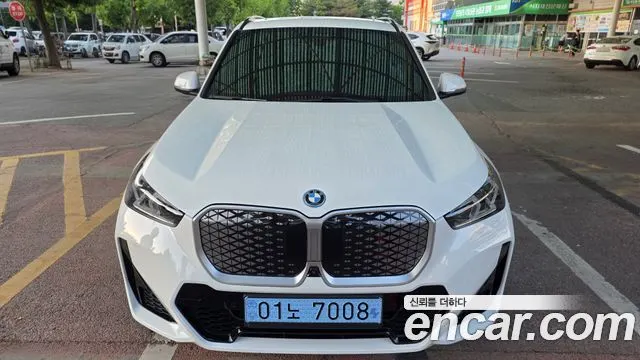 BMW IX1 2026