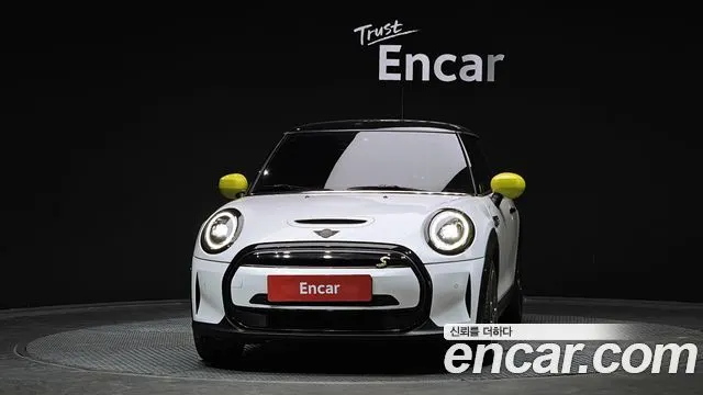 MINI COOPER ELECTRIC 2024 — 25 496 км, белый, Корея — под ключ — фото 3