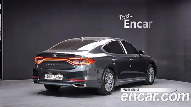 HYUNDAI GRANDEUR IG HYBRID 2019 — 99 282 км, серый, Корея — под ключ — фото 1