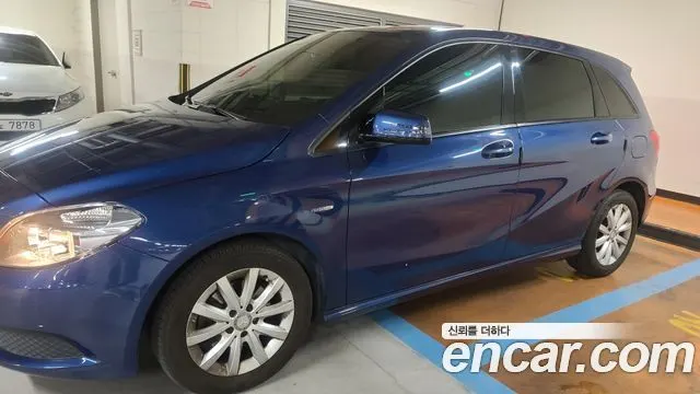 MERCEDES-BENZ B-CLASS W246 2012