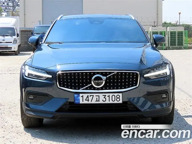 VOLVO V60 CROSS COUNTRY — из Кореи под ключ