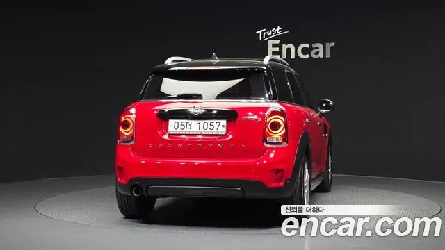MINI COOPER D COUNTRYMAN 2017 — 135 205 км, красный, Корея — под ключ — фото 4