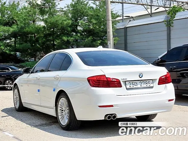 BMW 5 SERIES 2015 — 129 000 км, белый, Корея — под ключ — фото 3