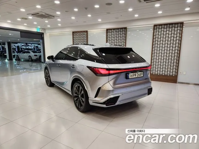 LEXUS RX500H 2024 — 51 381 км, светло-серебристый, Корея — под ключ — фото 2