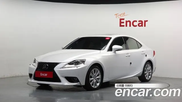 LEXUS IS250 2015