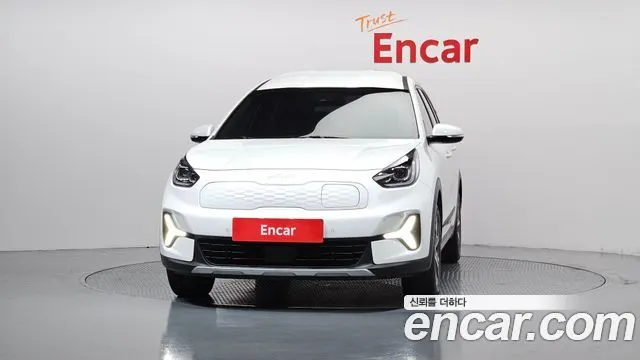 KIA NIRO PLUS 2024 — 113 365 км, белый, Корея — под ключ — фото 3