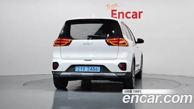 KIA NIRO PLUS 2024 — 113 365 км, белый, Корея — под ключ — фото 4