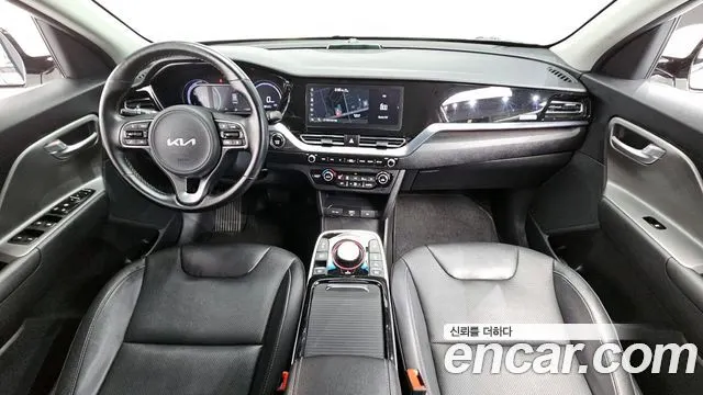KIA NIRO PLUS 2024 — 113 365 км, белый, Корея — под ключ — фото 7