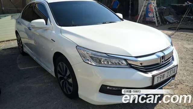 HONDA ACCORD 2017 — 140 485 км, белый, Корея — под ключ — фото 3