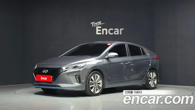 HYUNDAI IONIQ HYBRID 2017 — 96 365 км, серый, Корея — под ключ — фото 1