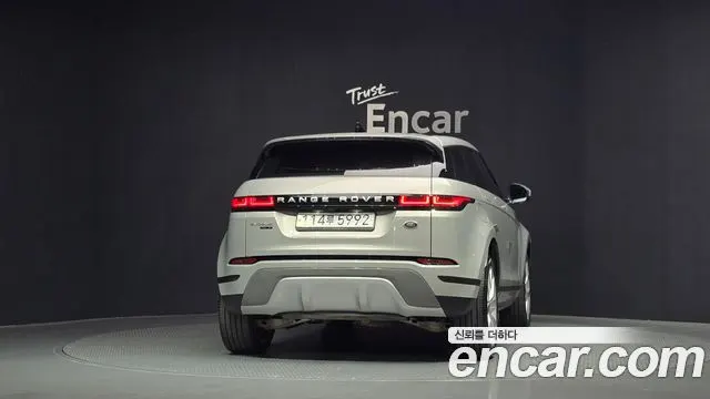 LAND ROVER RANGE ROVER EVOQUE 2020 — 44 304 км, серебристо-серый, Корея — под ключ — фото 4