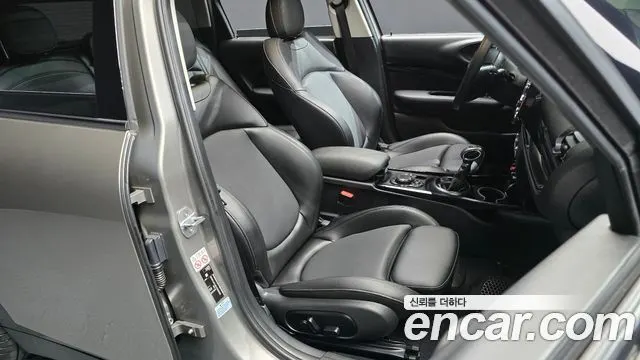 MINI COOPER CLUBMAN 2018 — 77 809 км, серебристо-серый, Корея — под ключ — фото 12