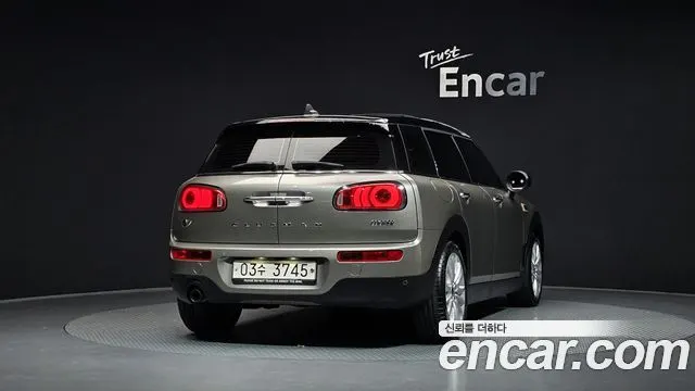 MINI COOPER CLUBMAN 2018 — 77 809 км, серебристо-серый, Корея — под ключ — фото 4