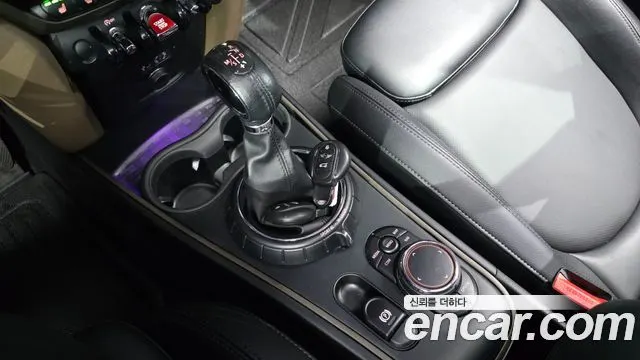 MINI COOPER D COUNTRYMAN 2018 — 125 766 км, тёмно-зелёный, Корея — под ключ — фото 9