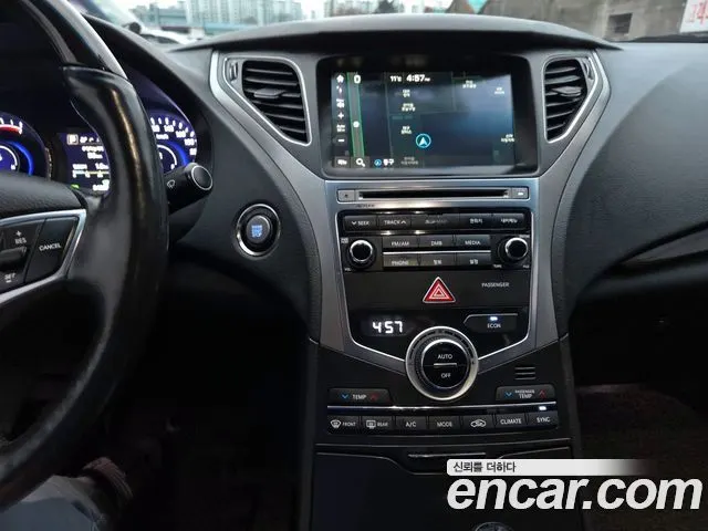 HYUNDAI GRANDEUR HYBRID 2016 — 247 000 км, чёрный, Корея — под ключ — фото 12