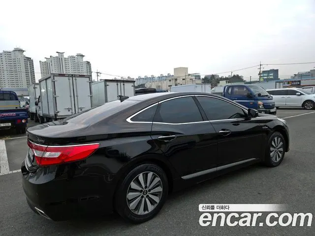 HYUNDAI GRANDEUR HYBRID 2016 — 247 000 км, чёрный, Корея — под ключ — фото 6