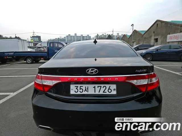 HYUNDAI GRANDEUR HYBRID 2016 — 247 000 км, чёрный, Корея — под ключ — фото 7