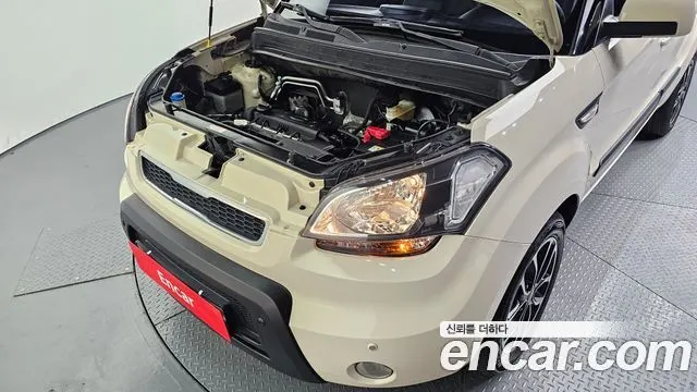 KIA SOUL 2011 — 77 302 км, белый-перламутр, Корея — под ключ — фото 6