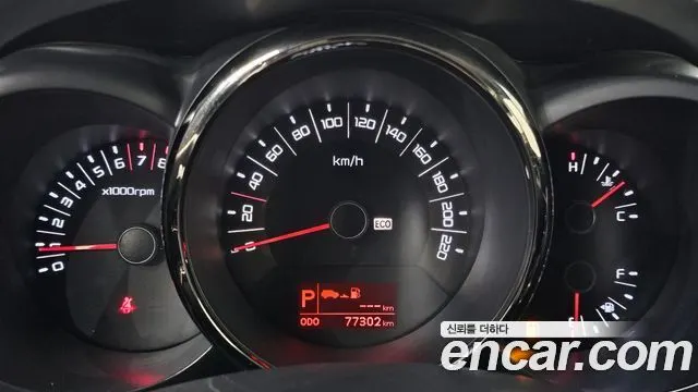 KIA SOUL 2011 — 77 302 км, белый-перламутр, Корея — под ключ — фото 8