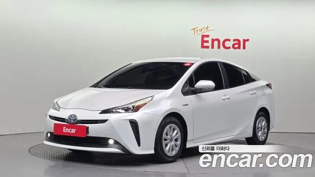 TOYOTA PRIUS 2022