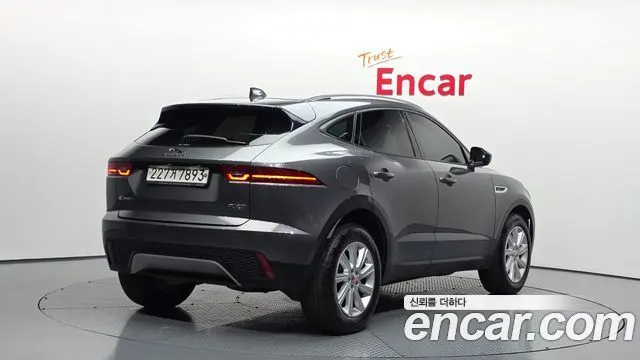 JAGUAR E-PACE 2019 — 92 975 км, серый, Корея — под ключ — фото 2