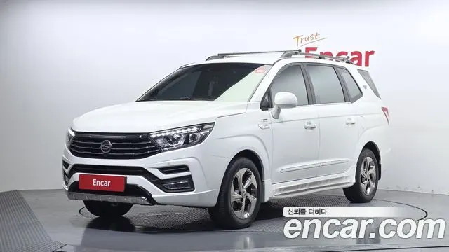 KGM KORANDO TURISMO 2018 — 118 670 км, белый, Корея — под ключ — фото 1
