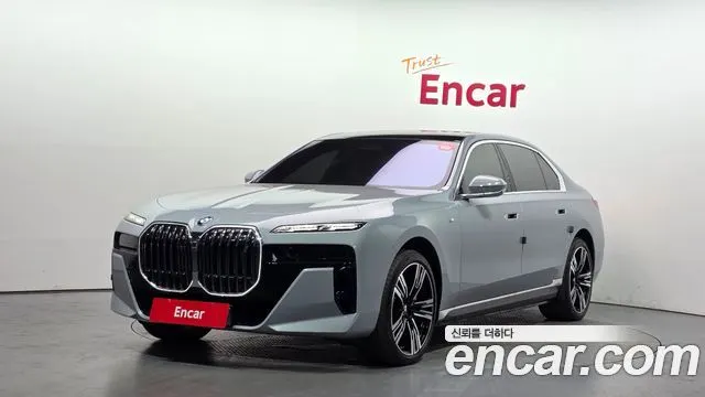 BMW I7 2025