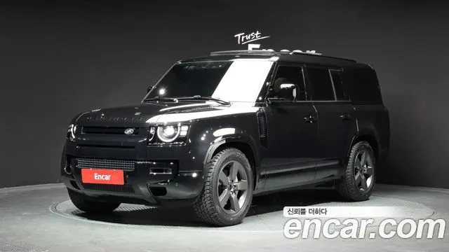 LAND ROVER DEFENDER 2026