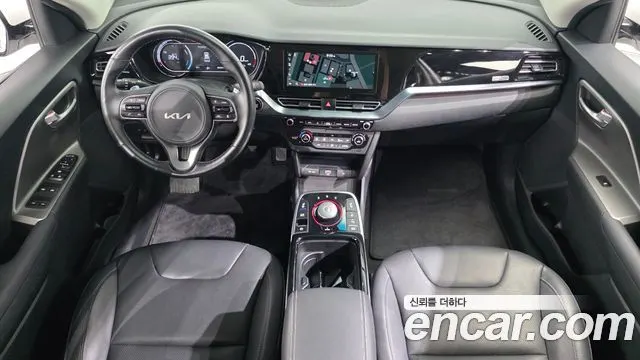 KIA NIRO PLUS 2024 — 28 300 км, белый, Корея — под ключ — фото 7