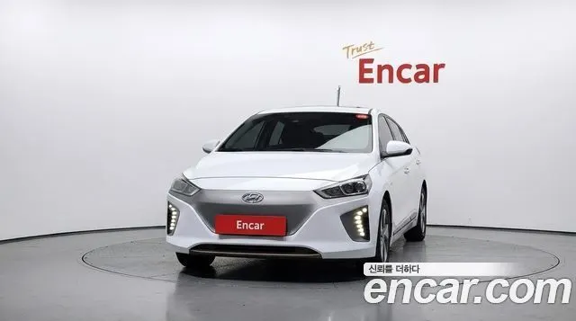 HYUNDAI IONIQ ELECTRIC 2017 — 111 145 км, белый, Корея — под ключ — фото 3