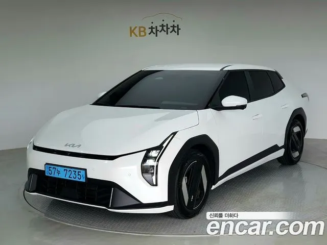 KIA EV4 2026