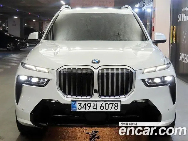 BMW X7 2025