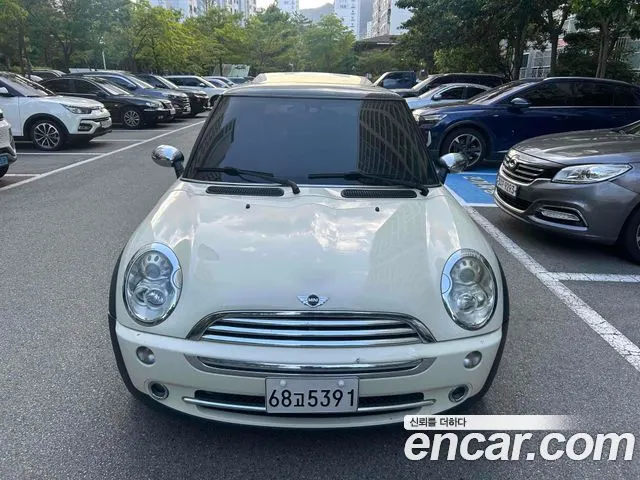 MINI COOPER 2005 — 150 000 км, белый-перламутр, Корея — под ключ — фото 1