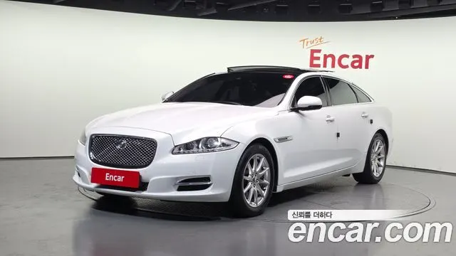 JAGUAR ALL NEW XJ 2013 — 157 250 км, белый, Корея — под ключ — фото 1