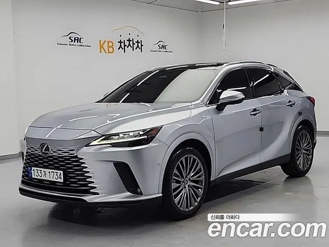 LEXUS RX350H 2023 — 97 270 км, серебристо-серый, Корея — под ключ — фото 1