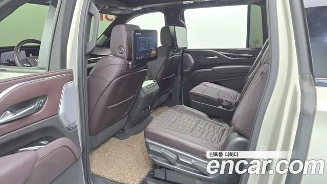 CADILLAC ESCALADE 2023 — 53 436 км, светло-золотистый, Корея — под ключ — фото 11
