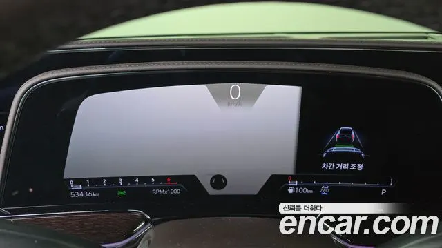 CADILLAC ESCALADE 2023 — 53 436 км, светло-золотистый, Корея — под ключ — фото 8