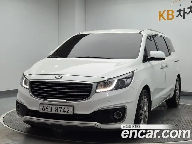 KIA CARNIVAL 2017 — 117 626 км, белый, Корея — под ключ — фото 11