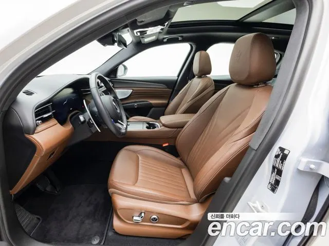 MASERATI GRECALE 2024 — 3 295 км, светло-серебристый, Корея — под ключ — фото 10